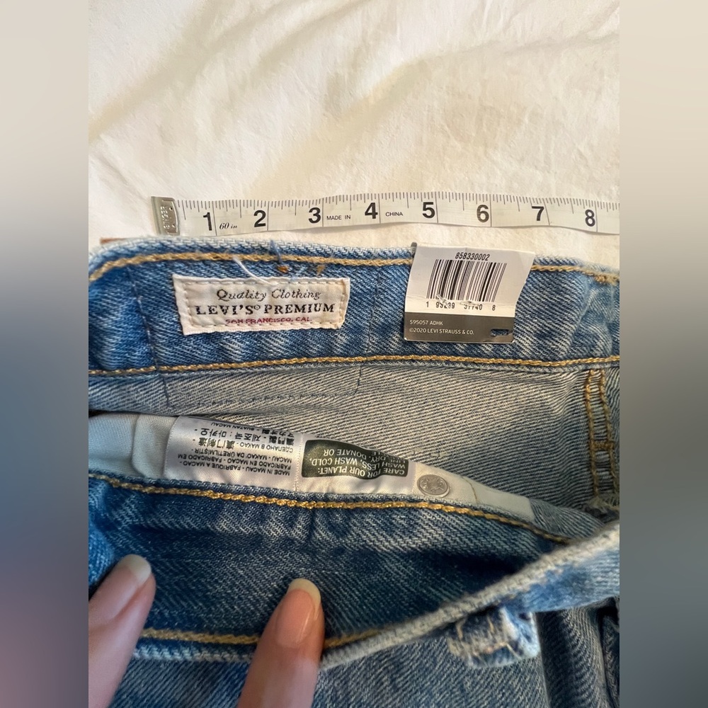 Levi’s Premium Mid Length 501 Jean Shorts - Picture 3 of 9